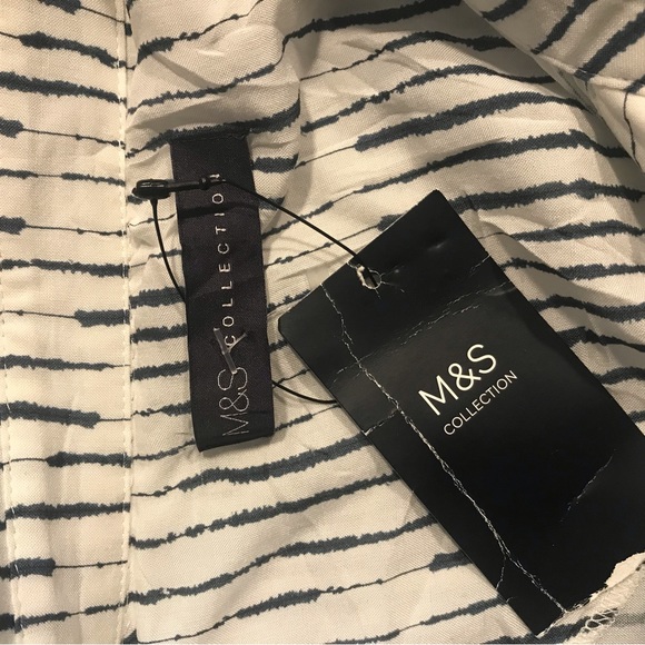 New ! M&S Collection Tunic/Blouse Blue Patterned - Size 12 - Picture 7 of 8